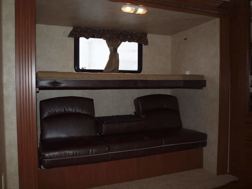 Photo 5 - 2013 Thor Travel Trailer rental photo 7