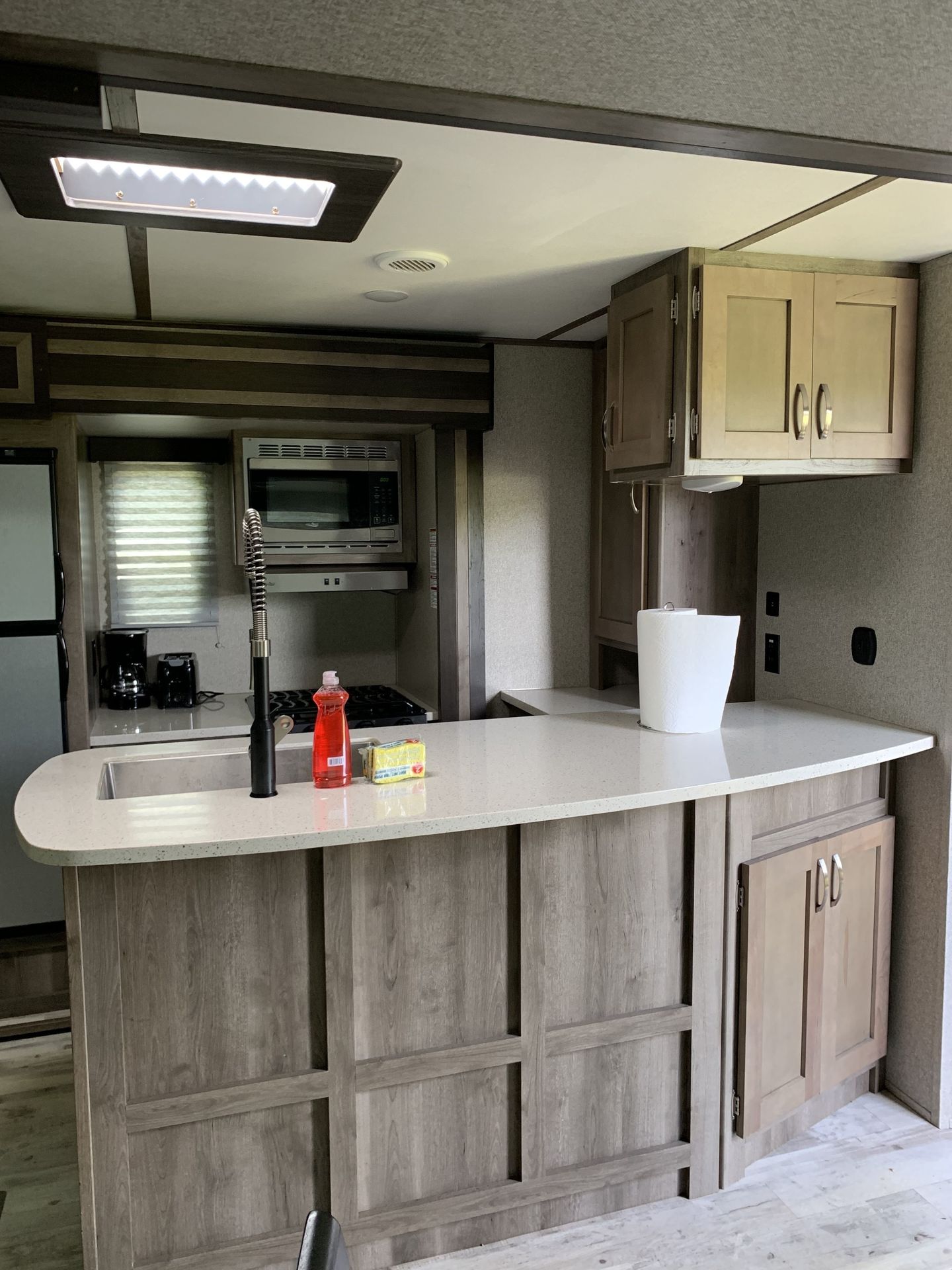 Photo 9 - 2018 Keystone Rv Travel Trailer rental photo 11