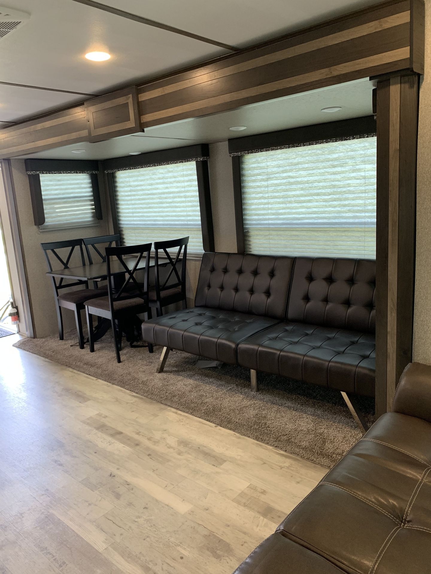 Photo 15 - 2018 Keystone Rv Travel Trailer rental photo 17