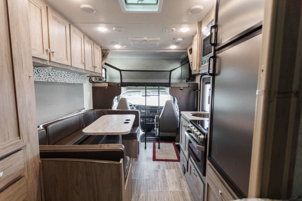 Photo 5 - 2020 Forest River Class C Motorhome rental photo 7