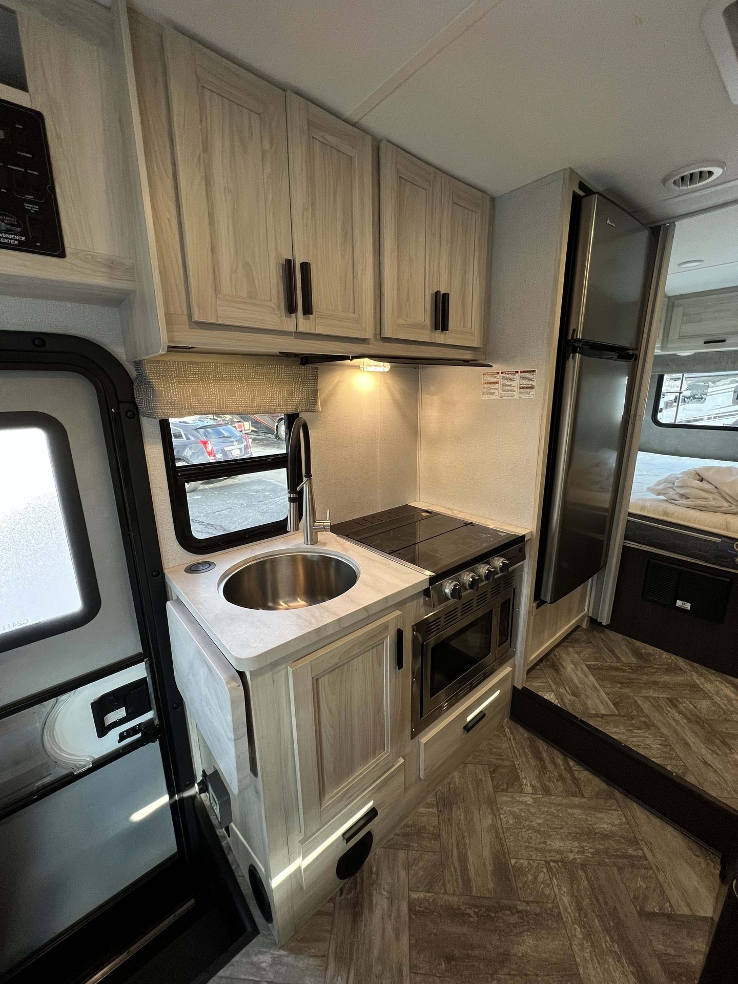 Photo 10 - 2020 Forest River Class C Motorhome rental photo 22