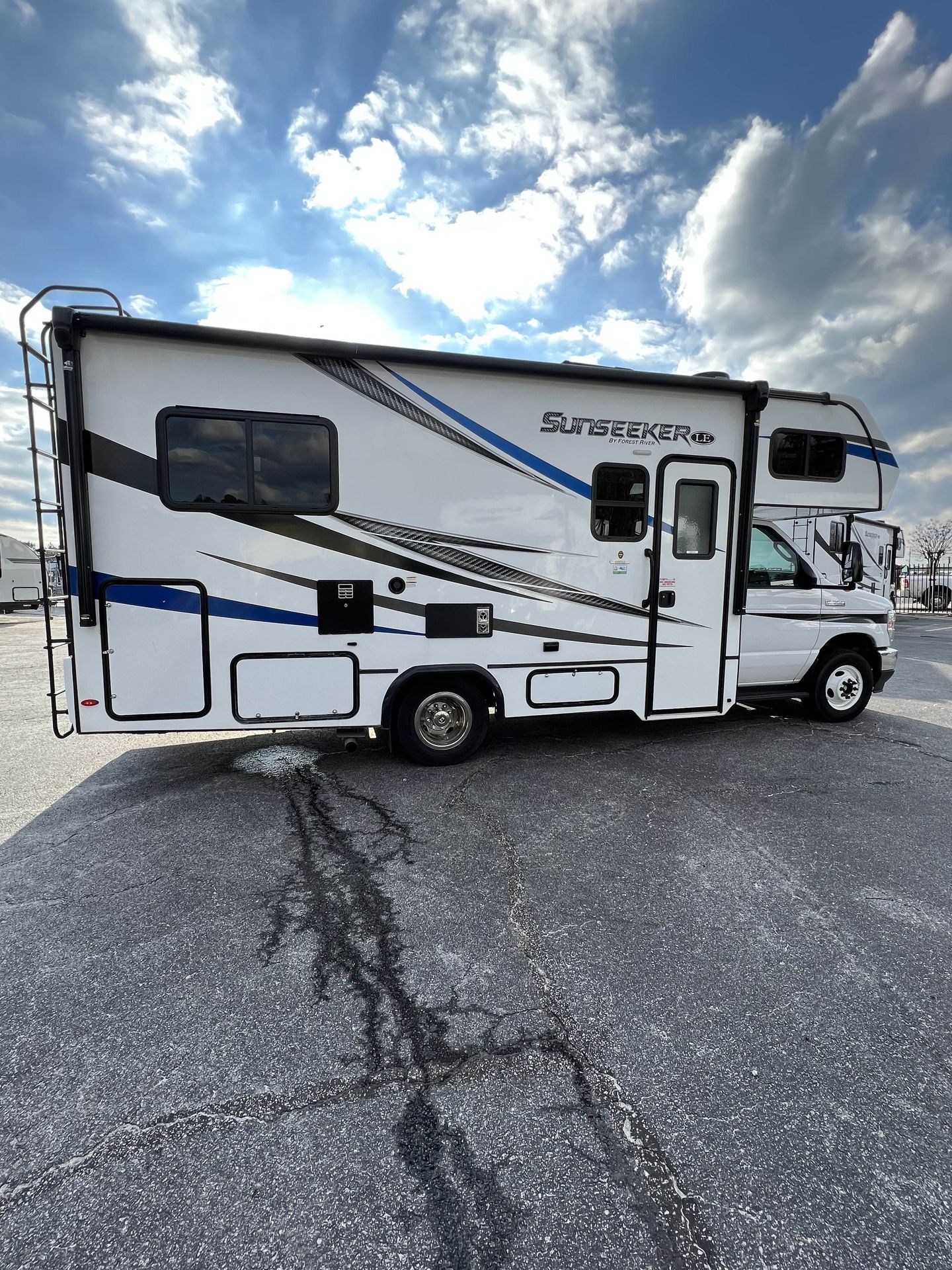 Photo 10 - 2020 Forest River Class C Motorhome rental photo 23