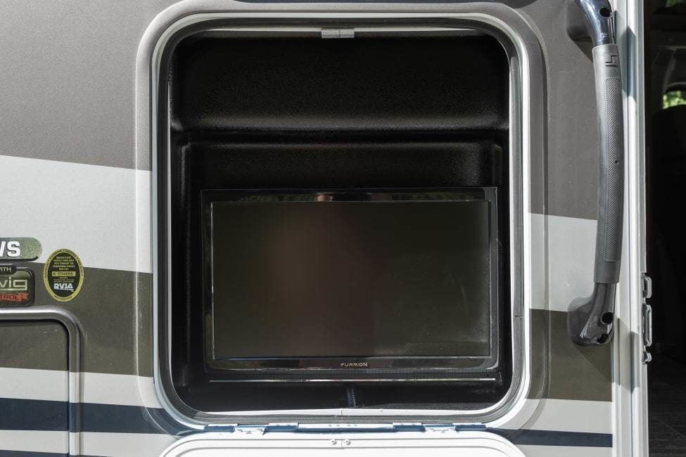 Photo 7 - 2022 Mercedes-Benz Class B Motorhome rental photo 9