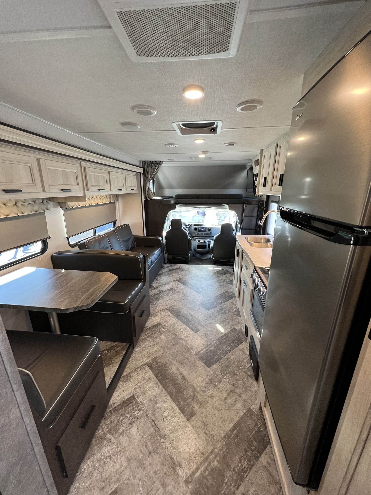 Photo 19 - 2022 Forester Class C Motorhome rental photo 21