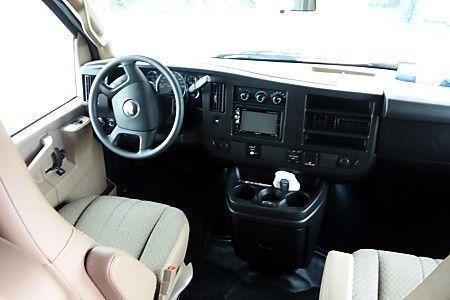 Photo 15 - 2018 Thor Motor Coach Class C Motorhome rental photo 17