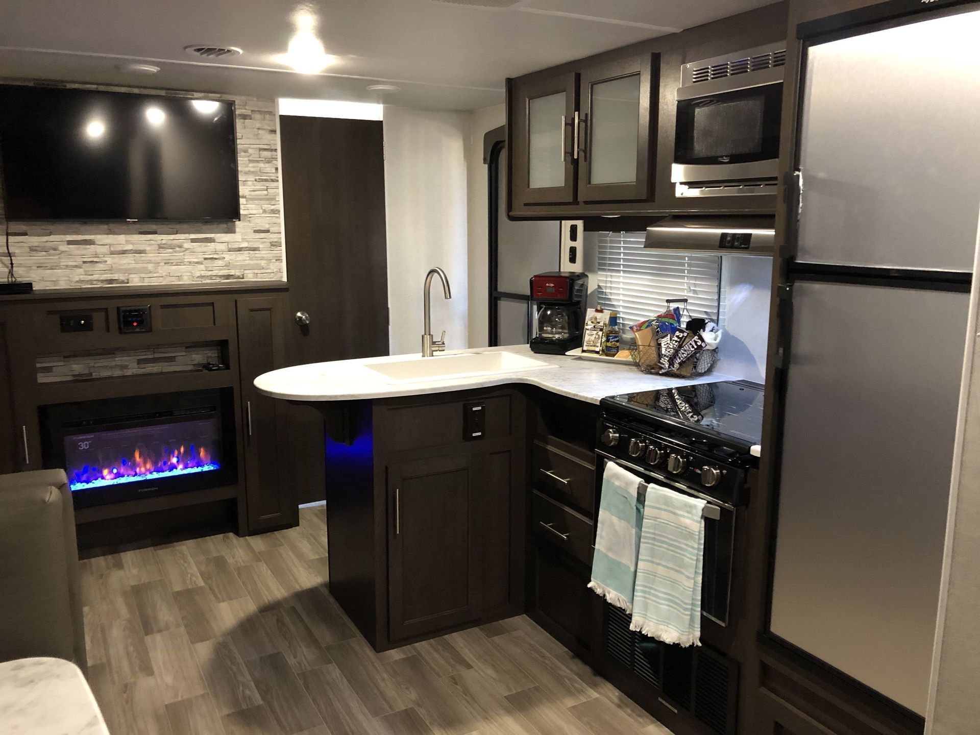 Photo 3 - 2020 Forest River Travel Trailer rental photo 5