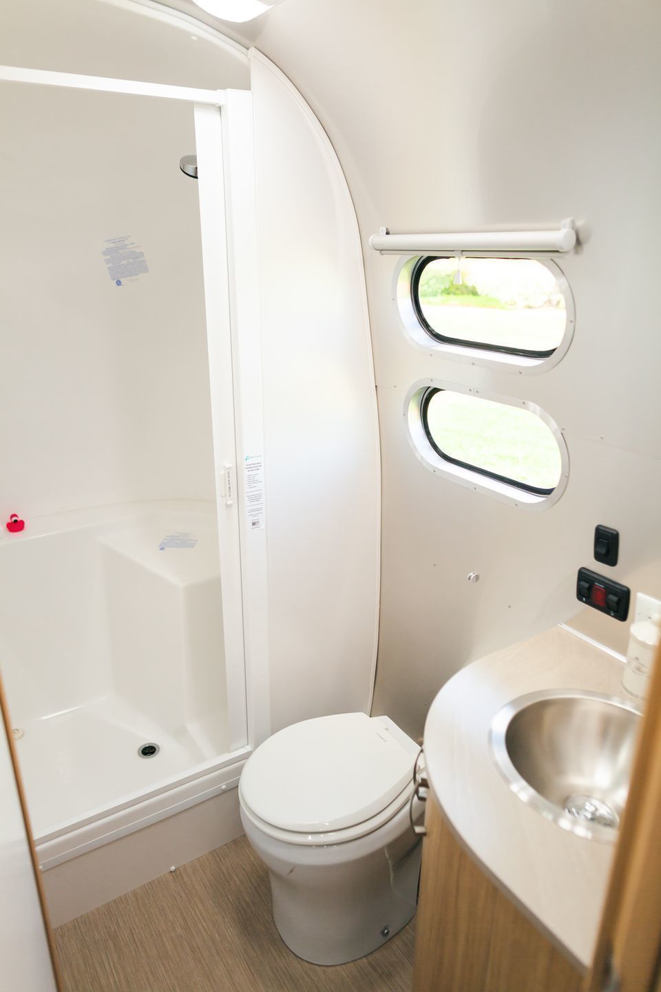 Photo 5 - 2020 Airstream Travel Trailer rental photo 7