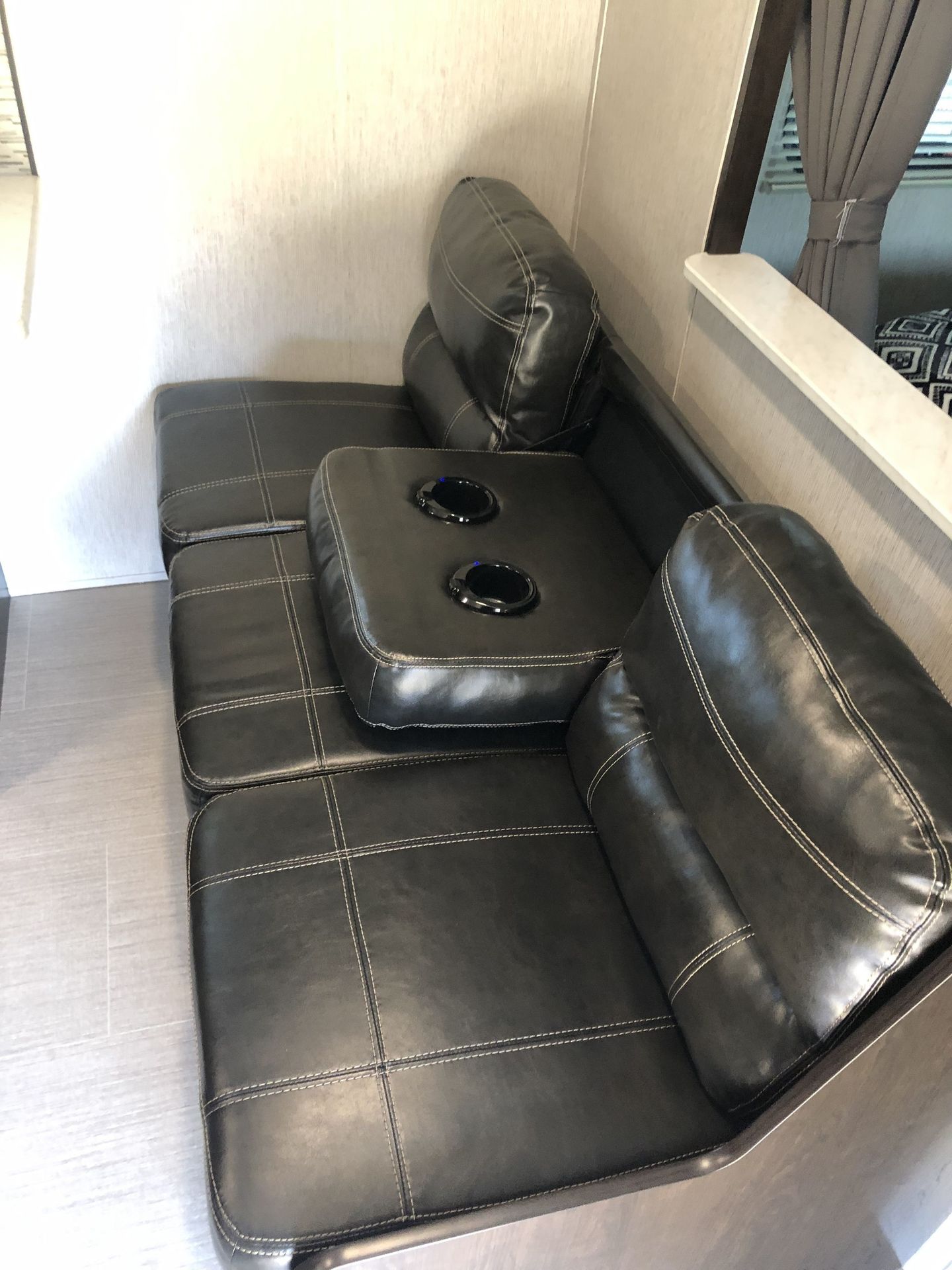 Photo 17 - 2020 Heartland Rv Travel Trailer rental photo 19