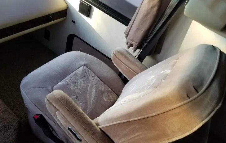 Photo 13 - 2014 Coachmen Class A Motorhome rental photo 15