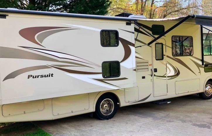 Photo 21 - 2014 Coachmen Class A Motorhome rental photo 23