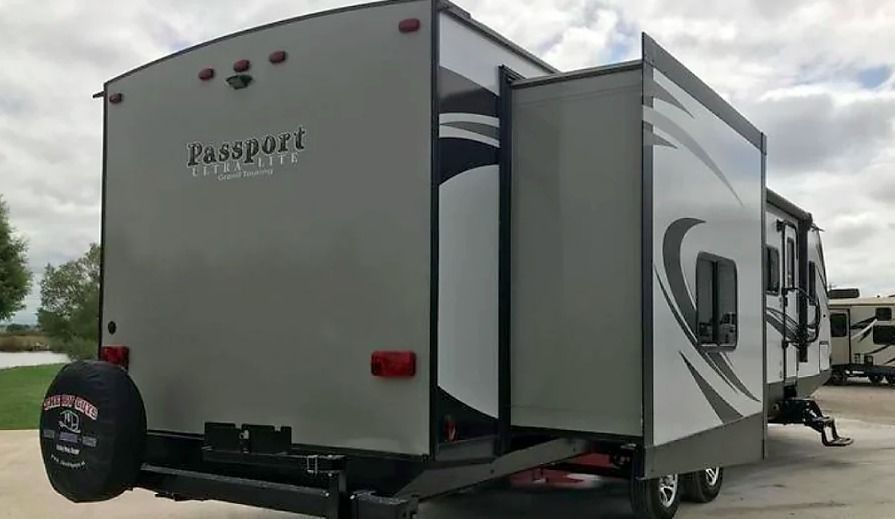 Photo 3 - 2019 Keystone Travel Trailer rental photo 5