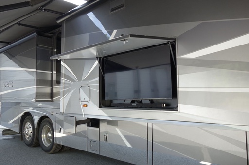 2016 Winnebago Grand Tour Class A Motorhome for rent in Sarasota, FL