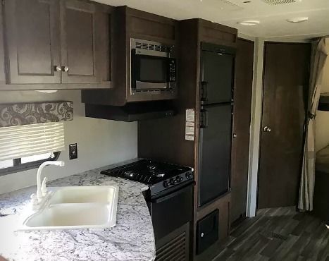 2018 Keystone Hideout 272LHS Travel Trailer for rent in Auburndale, FL