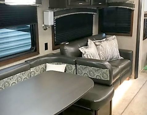 2018 Jayco Jay Feather 32TSBH Travel Trailer for rent in Auburndale, FL