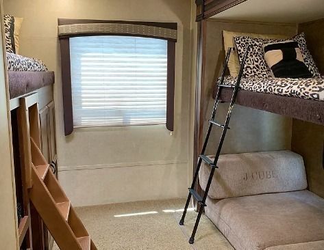 Photo 15 - 2014 Jayco Travel Trailer rental photo 17