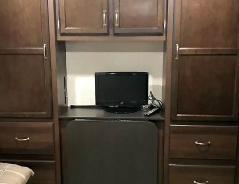 Photo 1 - 2018 Jayco Travel Trailer rental photo 3
