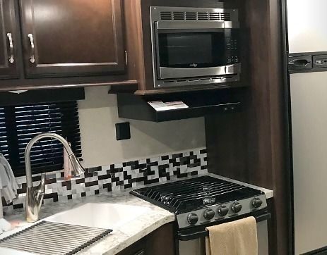 Photo 6 - 2018 Jayco Travel Trailer rental photo 8