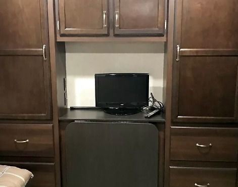 Photo 4 - 2018 Jayco Travel Trailer rental photo 6
