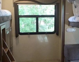 Photo 2 thumbnail 4