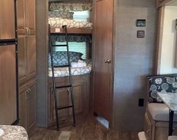 Photo 8 thumbnail 10