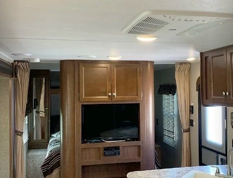 Photo 8 - 2018 Keystone Travel Trailer rental photo 10