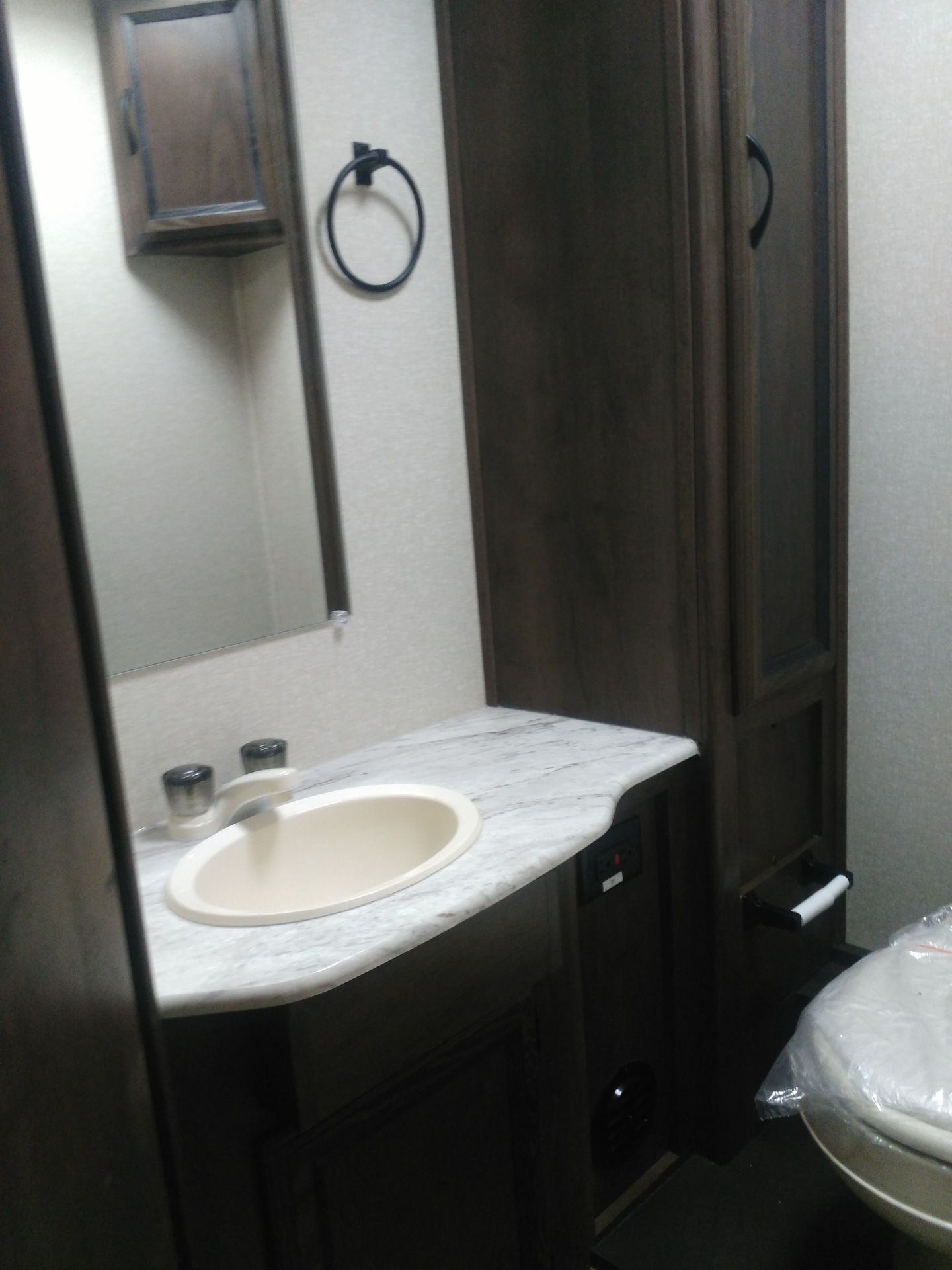 Photo 3 - 2020 Coachmen Class C Motorhome rental photo 5