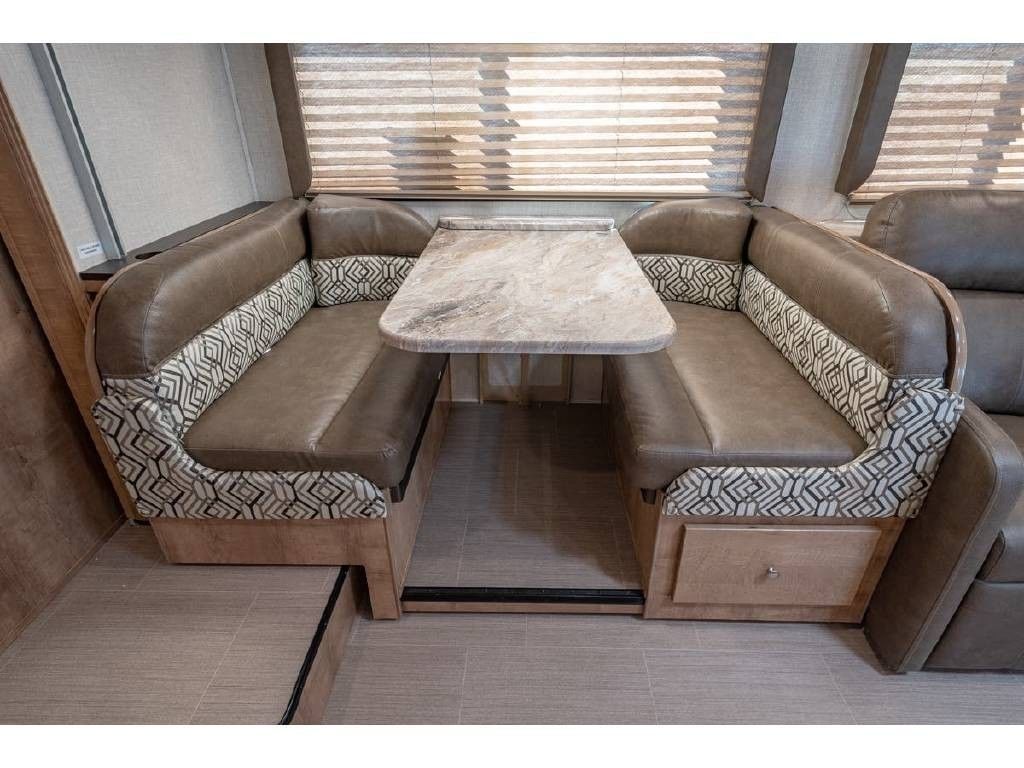 Photo 5 - 2020 Coachmen Class C Motorhome rental photo 7