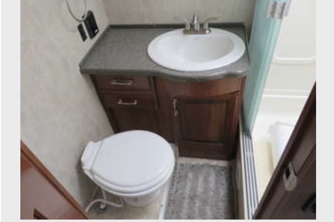 Photo 2 - 2016 Fleetwood Rv Class A Motorhome rental photo 4