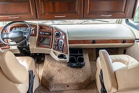 Photo 7 - 2016 Coachmen Class A Motorhome rental photo 16