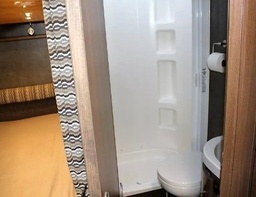 Photo 4 thumbnail 6