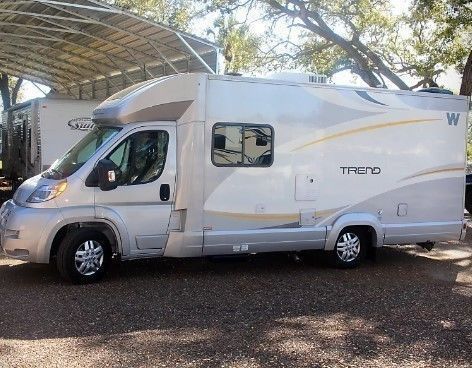 Photo 9 - 2015 Winnebago Class C Motorhome rental photo 11