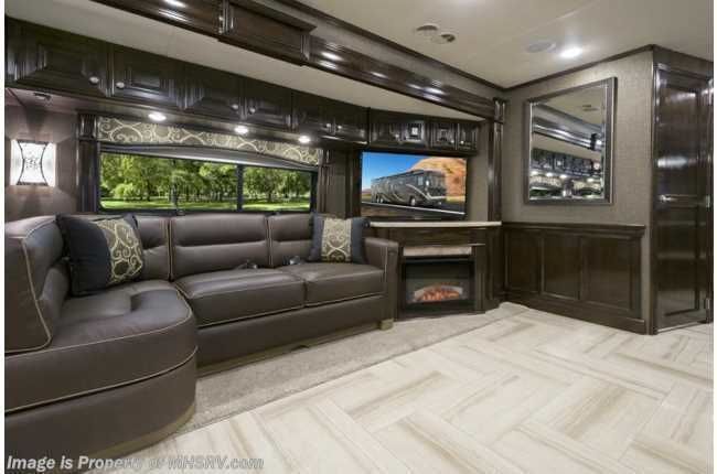 Photo 5 - 2016 Thor Class A Motorhome rental photo 7