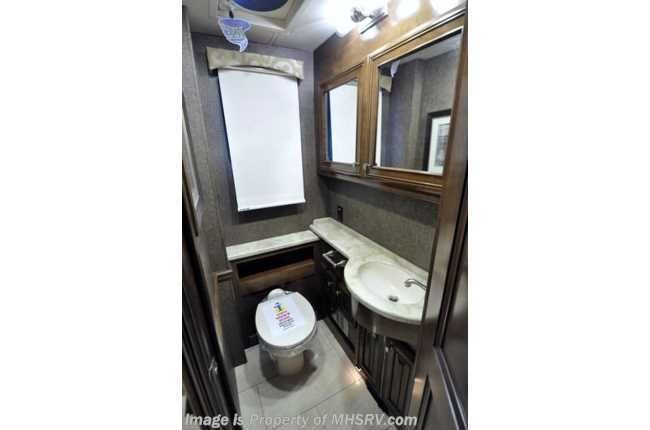 Photo 8 - 2016 Thor Class A Motorhome rental photo 10