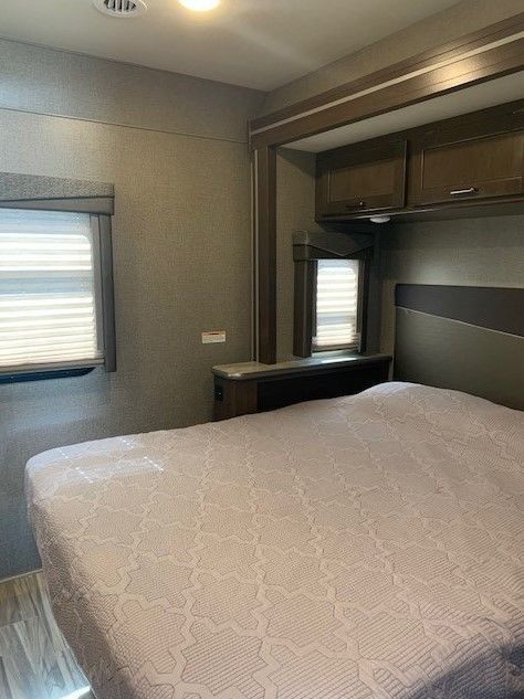Photo 5 - 2020 Thor Class A Motorhome rental photo 7