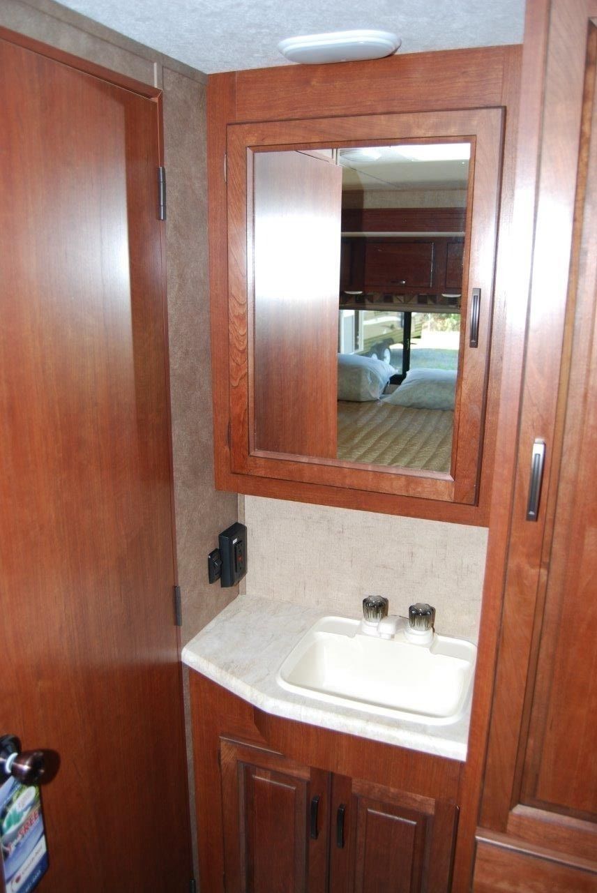 Photo 6 - 2015 Forest River Class C Motorhome rental photo 8