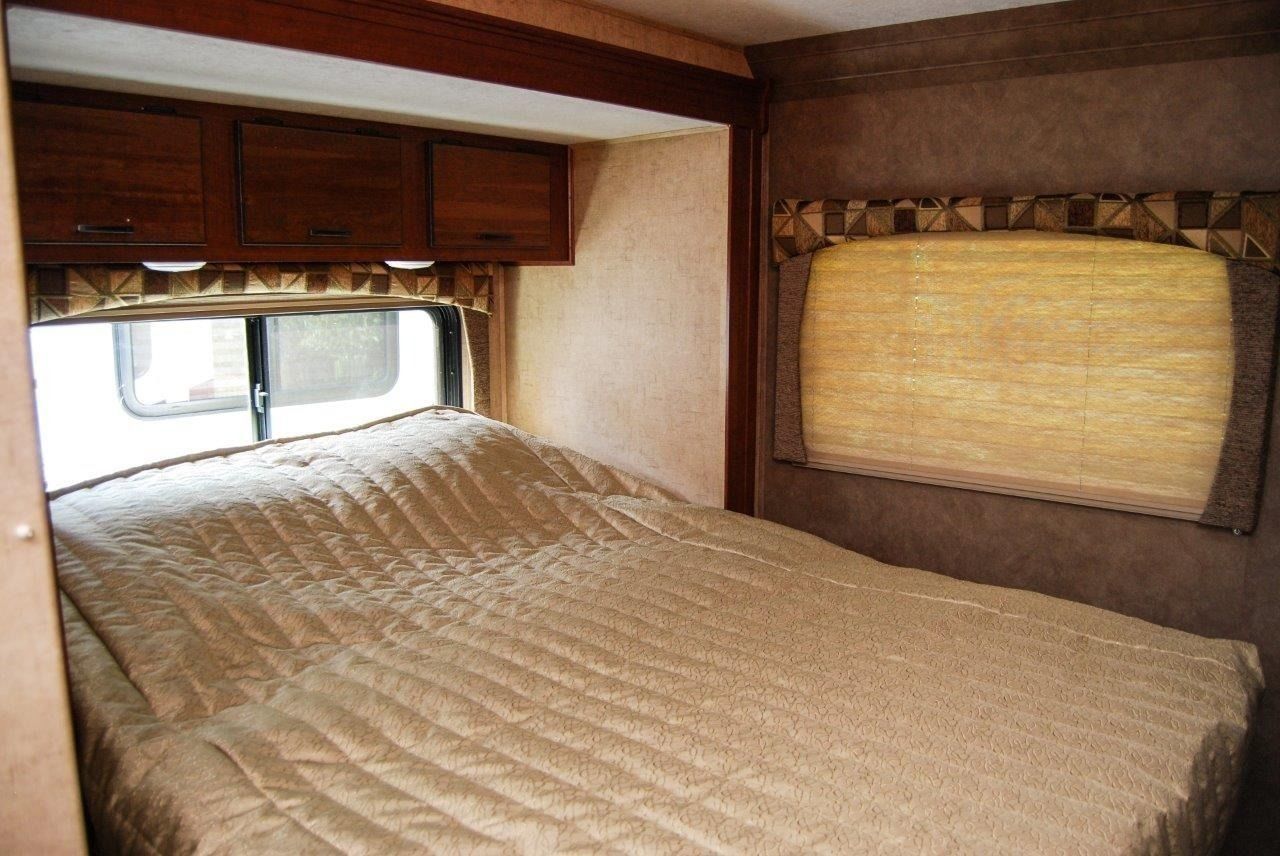 Photo 7 - 2015 Forest River Class C Motorhome rental photo 9