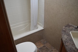 Photo 1 thumbnail 3
