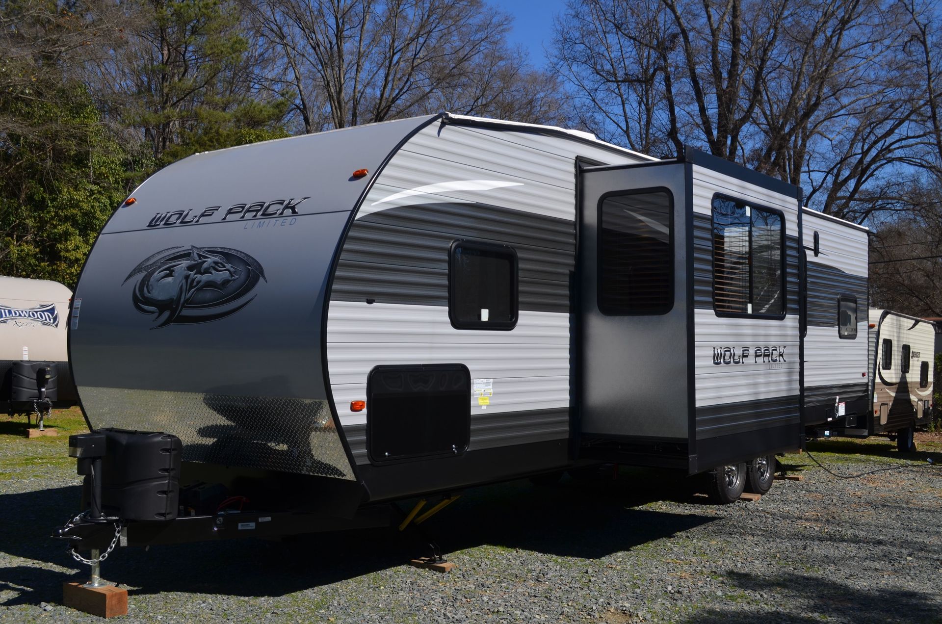 Photo 6 - 2017 Forest River Toy Hauler rental photo 8