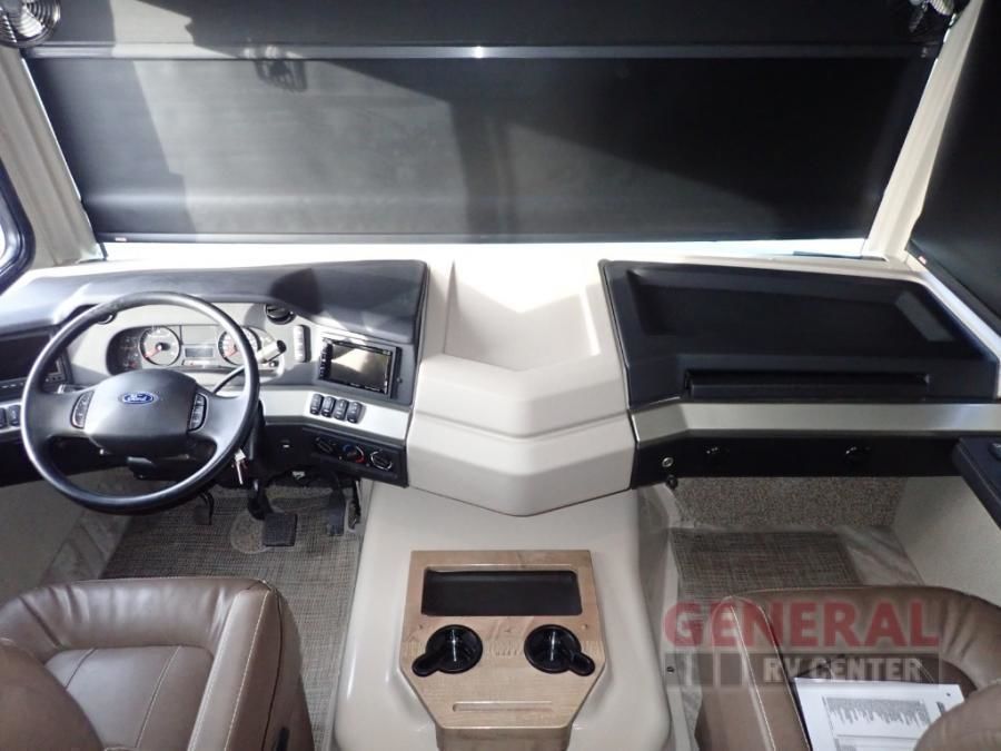 Photo 13 - 2019 Fleetwood Rv Class A Motorhome rental photo 15