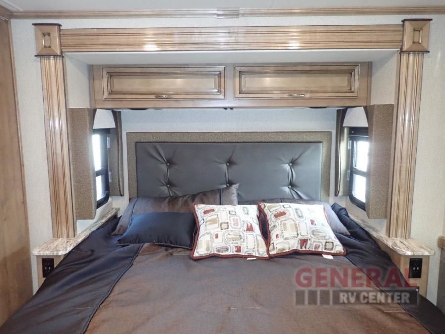 Photo 15 - 2019 Fleetwood Rv Class A Motorhome rental photo 17