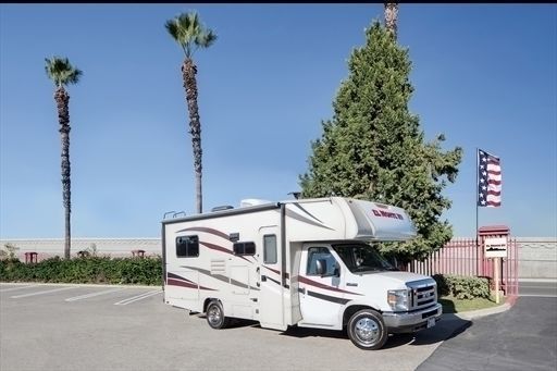 Photo 2 - 2018 Coachmen Class C Motorhome rental photo 4