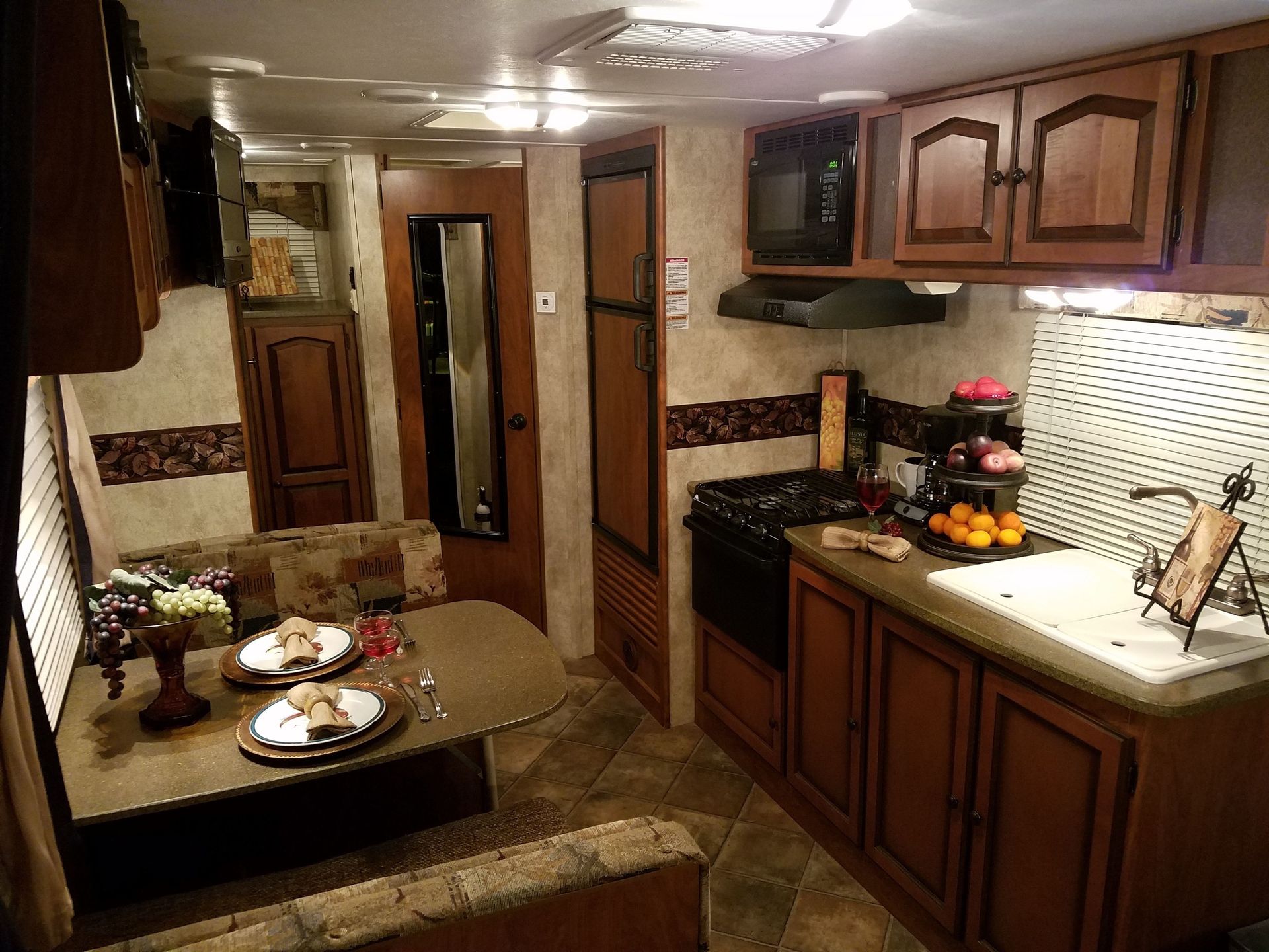 Photo 14 - 2012 Keystone Travel Trailer rental photo 16