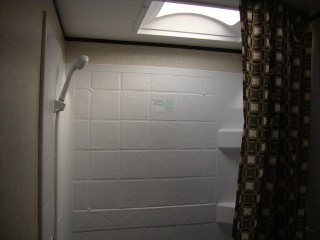 Photo 13 - 2018 Jayco Travel Trailer rental photo 15