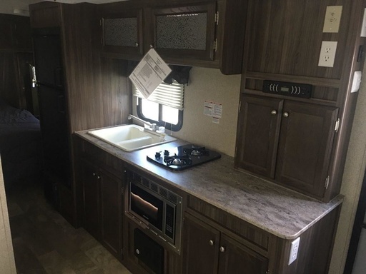 2018 Apex nano 213rds Travel Trailer for rent in Wichita, KS
