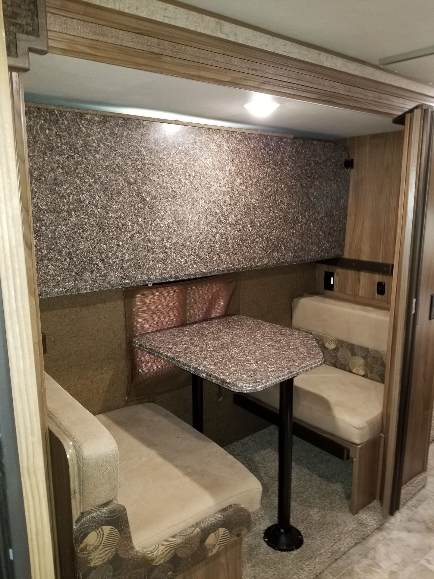 Photo 9 - 2018 Coachmen Class C Motorhome rental photo 11