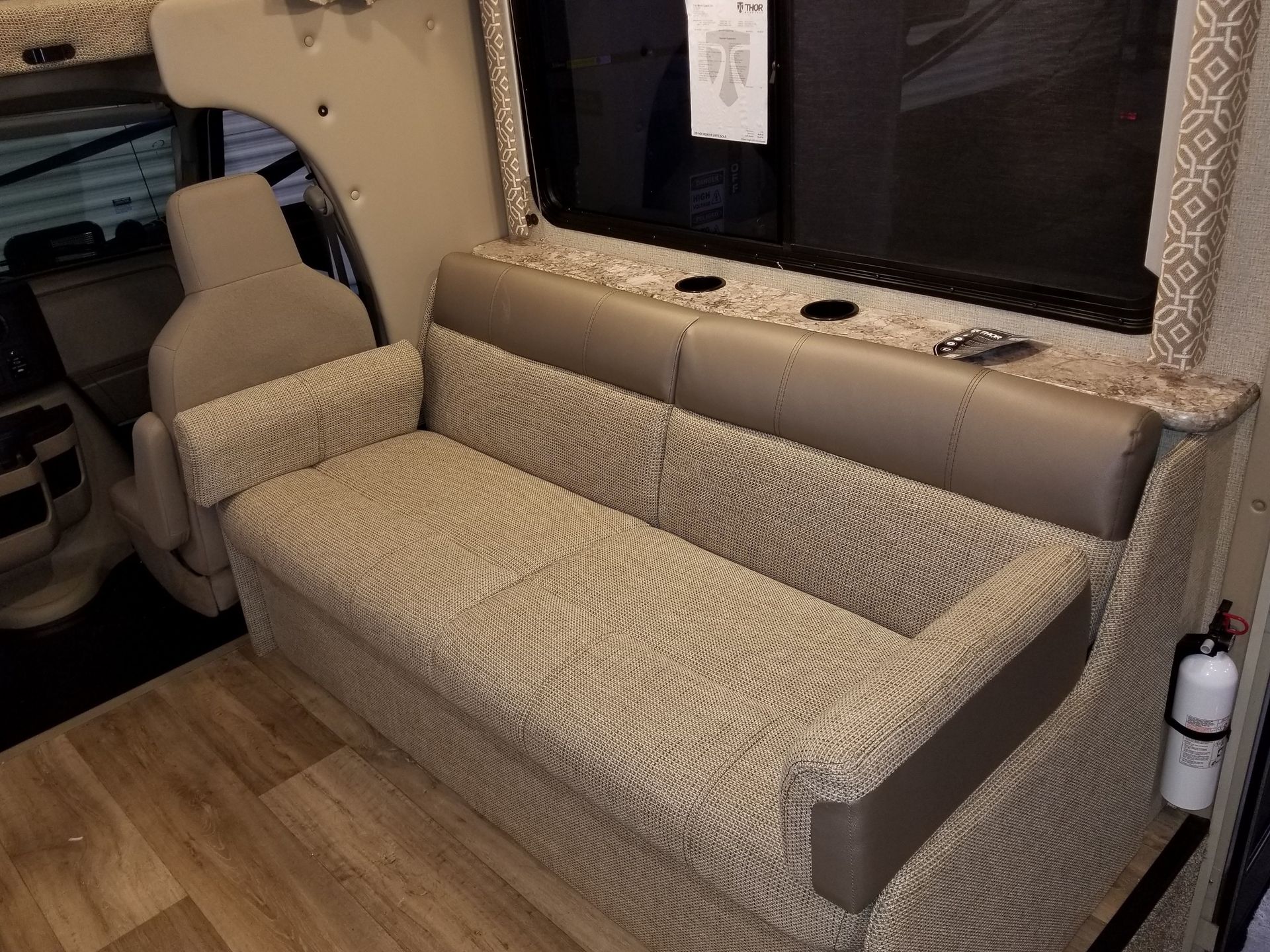Photo 8 - 2018 Thor Class C Motorhome rental photo 10