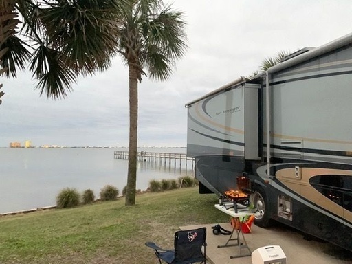 2006 Gulf Stream Sun Voyager Class A Motorhome for rent in Houston, TX