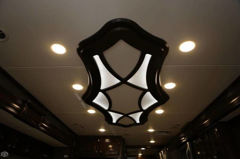 Photo 37 - 2017 Thor Motor Coach Class A Motorhome rental photo 39