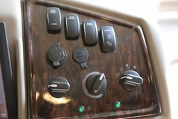 Photo 48 thumbnail 50
