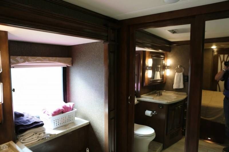 Photo 53 - 2017 Thor Motor Coach Class A Motorhome rental photo 55